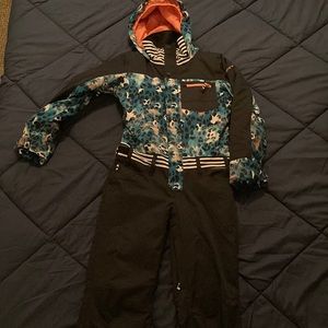 Roxy Formation Girls Snow Suit, Ocean Depths Leopold. Girls size 12